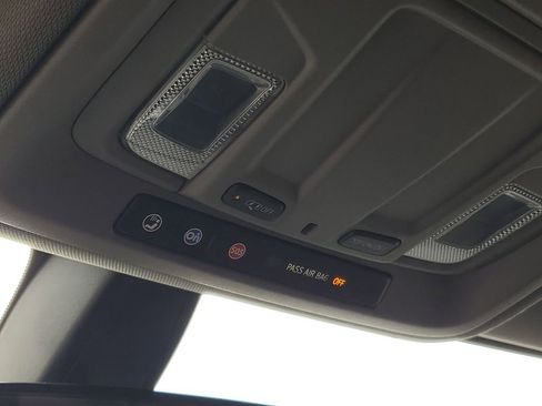 Used 2020 GMC Sierra 1500 SLE w/ SLE Value Package image 20