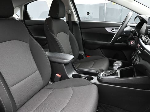 Used 2022 Kia Forte LXS image 28