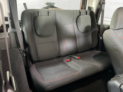 Used 2021 Jeep Wrangler Rubicon AWD/4WD image 24
