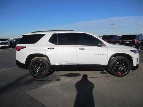 Certified 2023 Chevrolet Traverse Premier w/ Redline Edition image 4