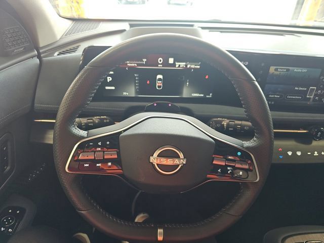 Used 2024 Nissan Ariya AWD image 7