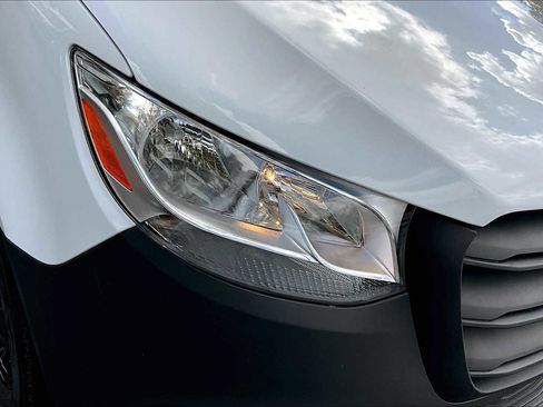 New 2025 Mercedes-Benz Sprinter 2500 image 13