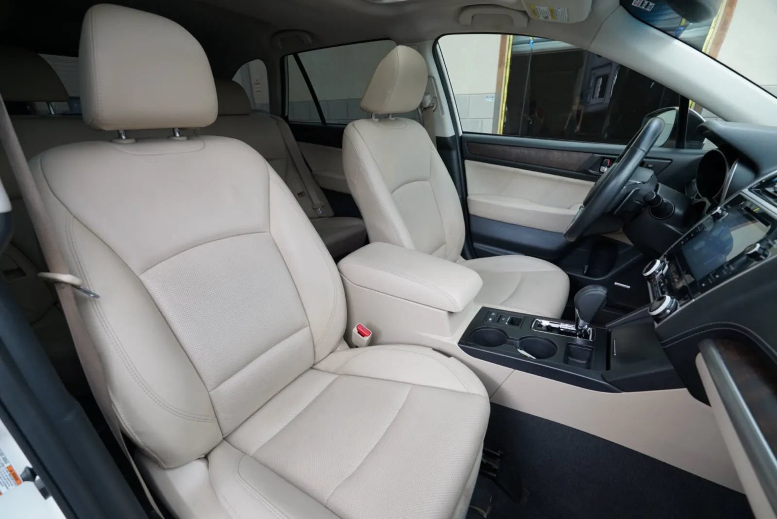 Used 2018 Subaru Outback 2.5i Limited w/ Popular Package #2 AWD/4WD image 43