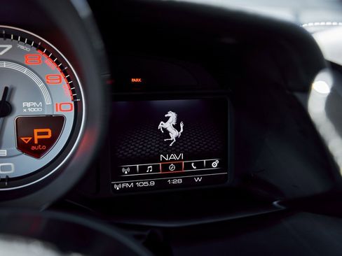 Used 2017 Ferrari 488 GTB image 73