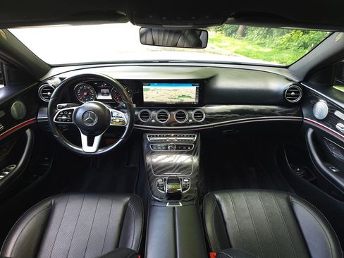 Used 2019 Mercedes-Benz E 450 4MATIC Sedan image 10