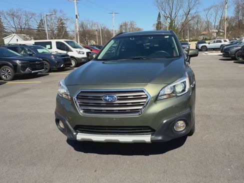 Used 2017 Subaru Outback 2.5i Touring w/ Popular Package #5A AWD/4WD image 3