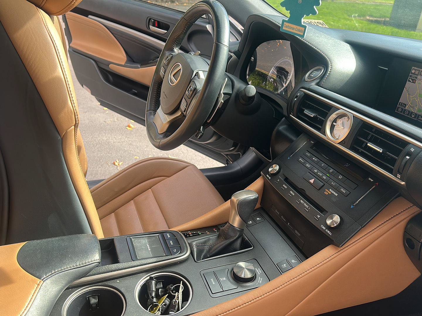 Used 2015 Lexus RC 350 AWD w/ Navigation System Package image 10