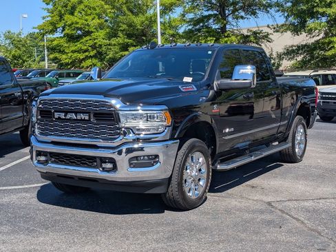 Used 2024 RAM 3500 Limited AWD/4WD image 3