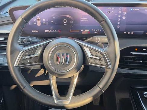 Used 2025 Buick Enclave Preferred image 16