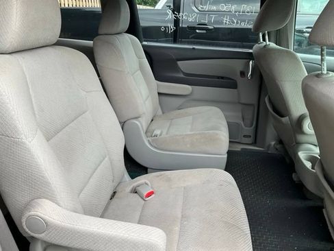 Used 2014 Honda Odyssey EX image 6