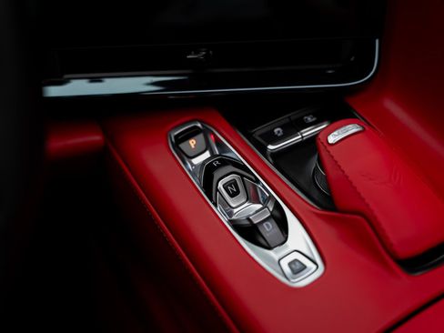 Used 2024 Chevrolet Corvette Stingray Premium Cpe w/ Z51 Performance Package RWD image 51