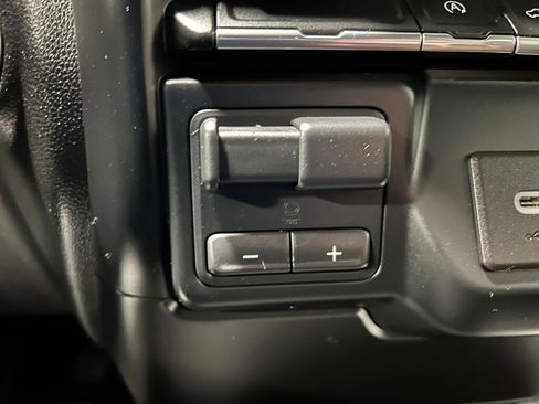 Used 2019 Chevrolet Silverado 1500 LT w/ All-Star Edition image 13