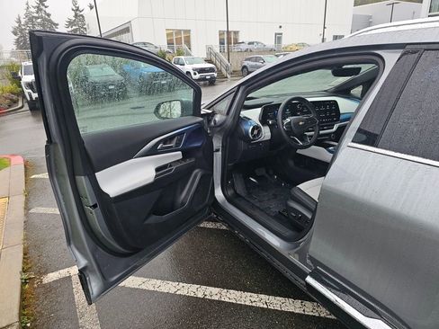 Used 2026 Chevrolet Equinox EV LT w/ Convenience Package II AWD/4WD image 18