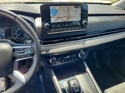 Used 2024 Mitsubishi Outlander SE FWD image 22