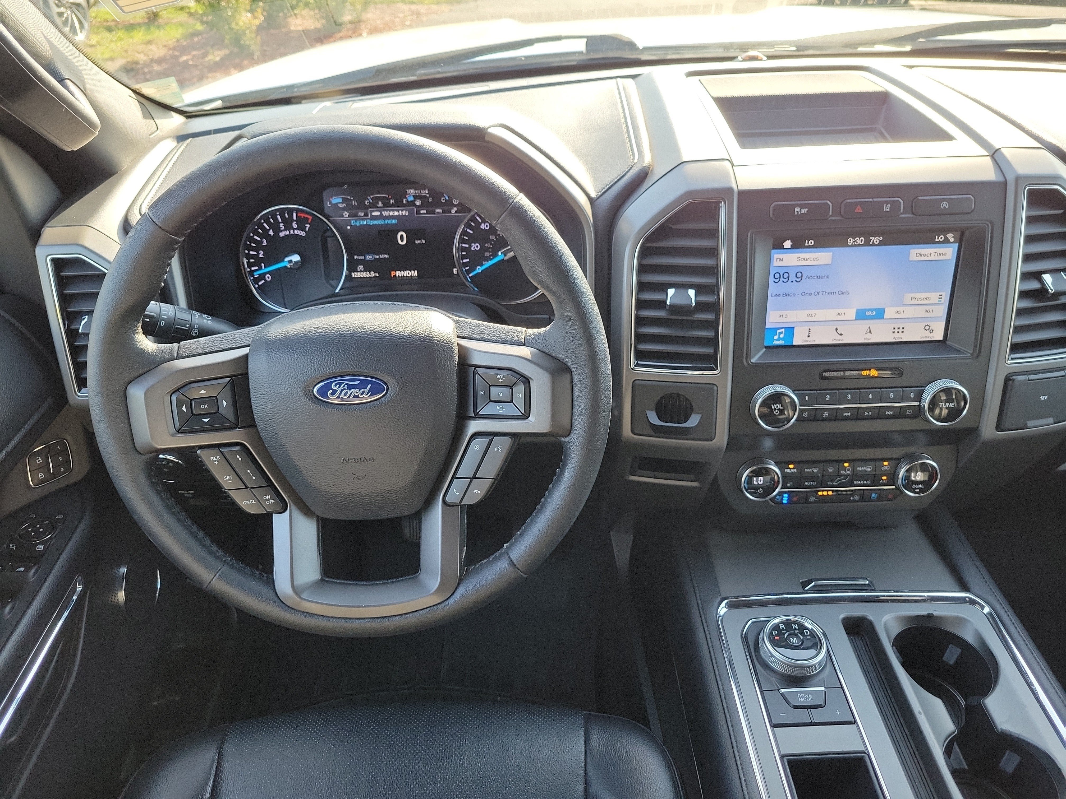 Used 2019 Ford Expedition XLT w/ Equipment Group 202A RWD image 19