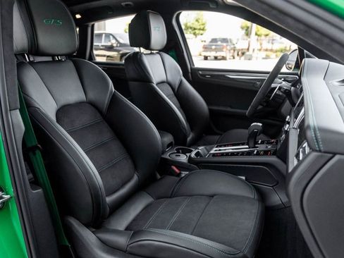 New 2026 Porsche Macan GTS image 86