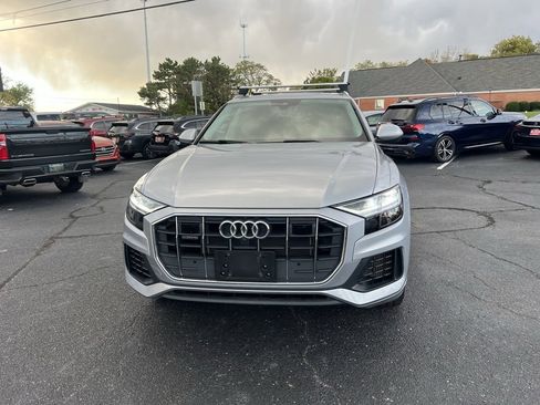 Used 2022 Audi Q8 Premium Plus w/ Premium Plus Package image 3