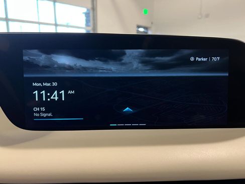 Used 2023 Genesis G90 3.5T image 17