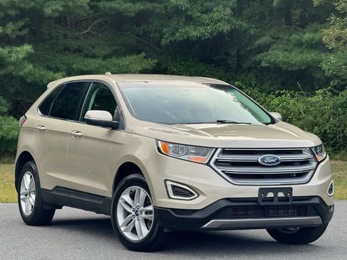 Used 2018 Ford Edge SEL AWD/4WD image 2