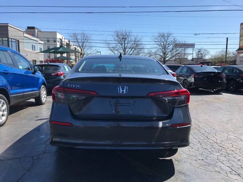 Used 2023 Honda Civic EX image 6