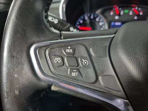 Used 2019 Chevrolet Equinox LT FWD image 10