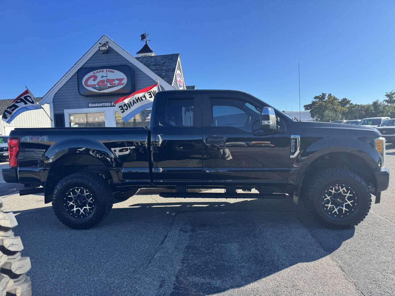 Used 2017 Ford F250 XL w/ Power Equipment Group AWD/4WD image 13