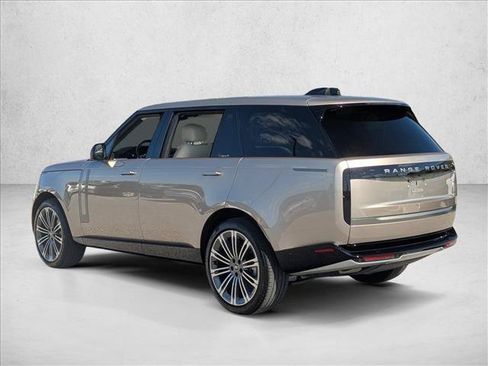 Used 2025 Land Rover Range Rover Long Wheelbase SE AWD/4WD image 8