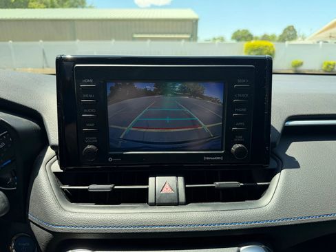 Used 2022 Toyota RAV4 SE w/ Convenience Package AWD/4WD image 27