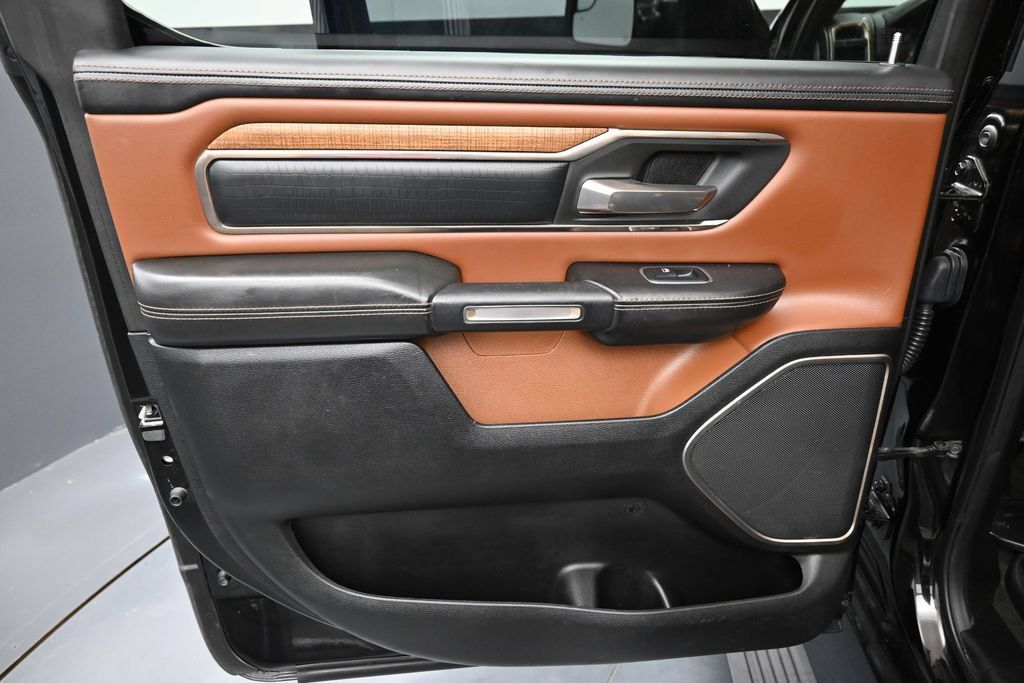 Used 2019 RAM 1500 Limited AWD/4WD image 22