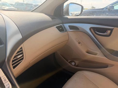 Used 2011 Hyundai Elantra Limited FWD image 14