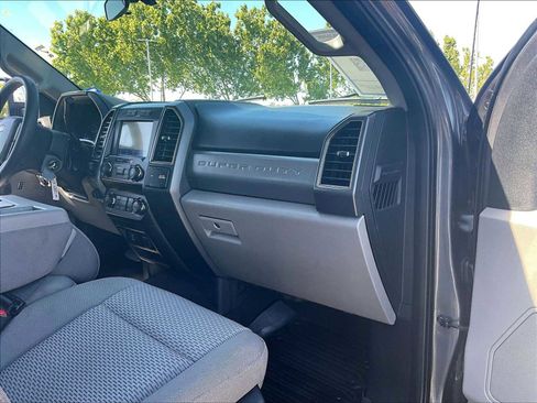 Used 2021 Ford F250 XLT w/ XLT Premium Package AWD/4WD image 18