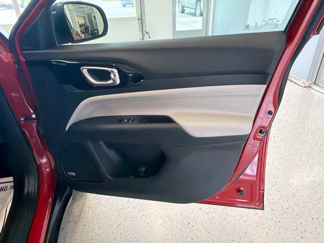 Used 2023 Jeep Compass Limited w/ Sun and Sound Group AWD/4WD image 39