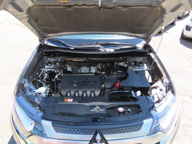 Used 2020 Mitsubishi Outlander SEL AWD/4WD image 9