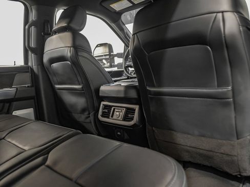Used 2025 Ford F350 Platinum AWD/4WD image 38