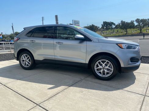 Used 2024 Ford Edge SEL image 10