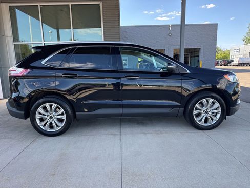 Certified 2023 Ford Edge Titanium AWD/4WD image 9