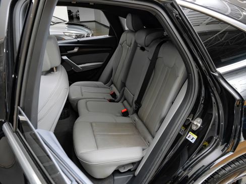 Used 2023 Audi Q5 2.0T Premium Plus w/ Premium Plus Package AWD/4WD image 42