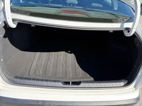 Used 2025 Kia K4 LXS image 30