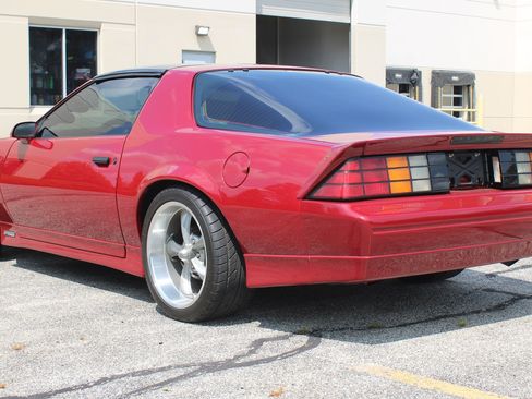 Used 1989 Chevrolet Camaro RS RWD image 3