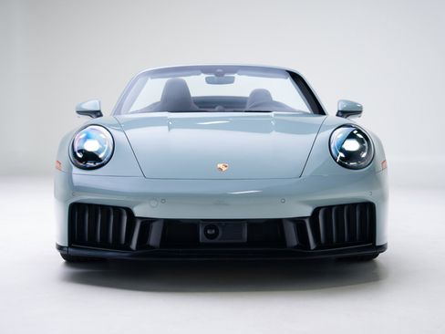 Used 2025 Porsche 911 Carrera 4 GTS image 7