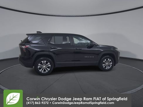 Used 2026 Chevrolet Equinox LT FWD image 16