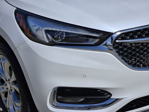 Used 2021 Buick Enclave Avenir FWD image 32