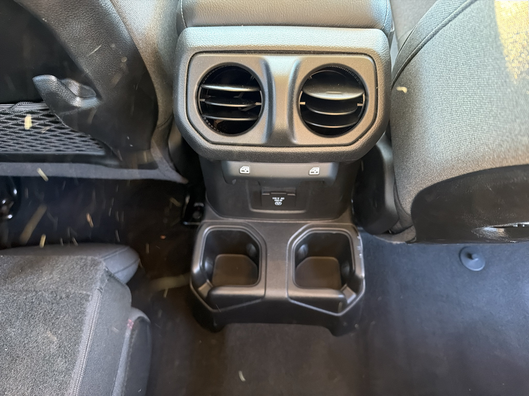 Used 2025 Jeep Wrangler Unlimited Rubicon w/ Convenience Group AWD/4WD image 25