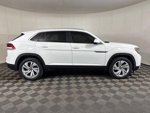 Used 2021 Volkswagen Atlas Cross Sport SEL AWD/4WD image 2