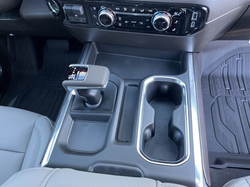 New 2026 GMC Sierra 1500 SLT w/ SLT Premium Package image 19