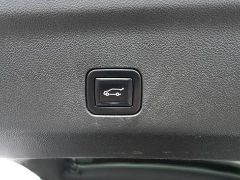Used 2021 Cadillac Escalade ESV Sport w/ Heavy-Duty Trailer Package AWD/4WD image 51