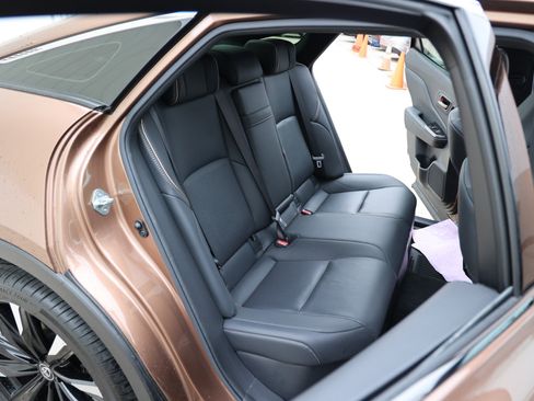 Used 2025 Toyota Crown Platinum image 44