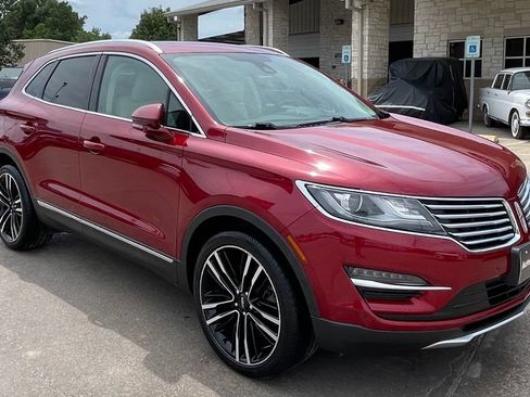 Used 2018 Lincoln MKC Reserve AWD/4WD image 2