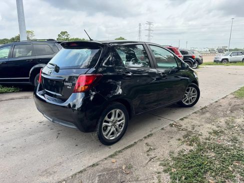 Used 2015 Toyota Yaris SE FWD image 5