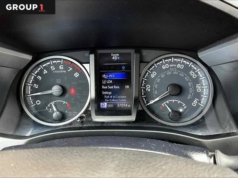 Certified 2023 Toyota Tacoma TRD Off-Road AWD/4WD image 26